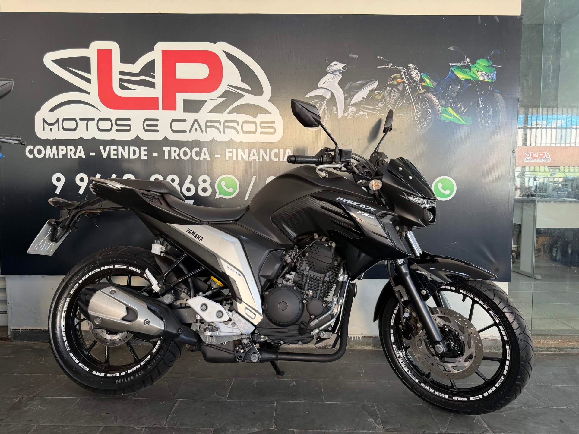 Yamaha Fazer 250 ABS - foto 1